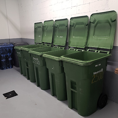 Garbage bins cleaning and maintenance
